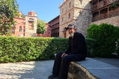 Από τον πόλεμο στην Ουκρανία μέχρι το Αγιο Ορος – «Τον εκτέλεσαν μπροστά μου»