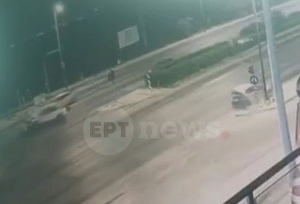 Καραμπόλα στη Βουλιαγμένης: Νέο βίντεο, σταματημένη στο πράσινο φανάρι η 64χρονη