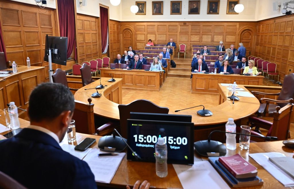 Η κυβερνητική παρωδία είχε τελικά και σίκουελ