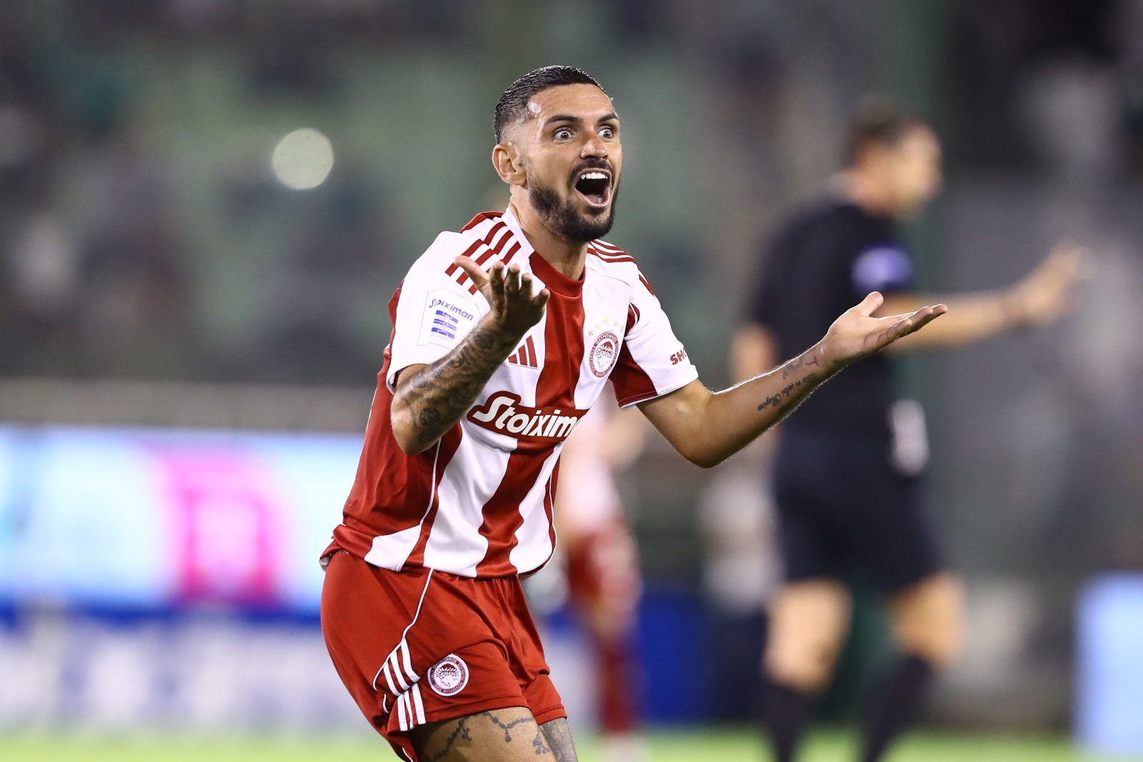 Βίντεο: Η φάση που ο Ολυμπιακός ζήτησε πέναλτι πάνω στον Καμπελά