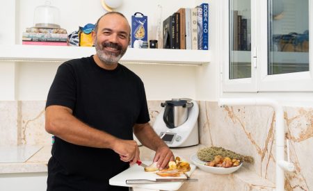 Μια Κυριακή στο σπίτι του σεφ Ανδρέα Λαγού