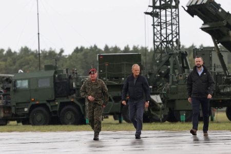 Τουσκ: «Τα αντικείμενα που παραβιάζουν τον εναέριο χώρο μας θα καταρρίπτονται»