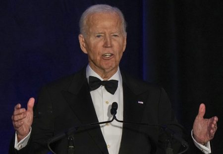 Ρωσική υπηκοότητα έλαβε η Αμερικανίδα που είχε κατηγορήσει τον Τζο Μπάιντεν για σεξουαλική κακοποίηση