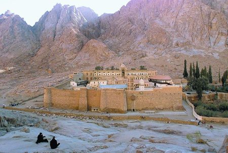 Τι αφήνει η κρίση στη Μονή Σινά