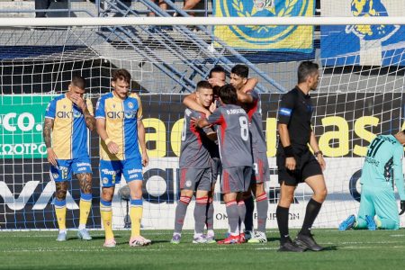 Κύπελλο, Αστέρας – Ολυμπιακός 1-2: Ο Ταρέμι το πήρε πάνω του