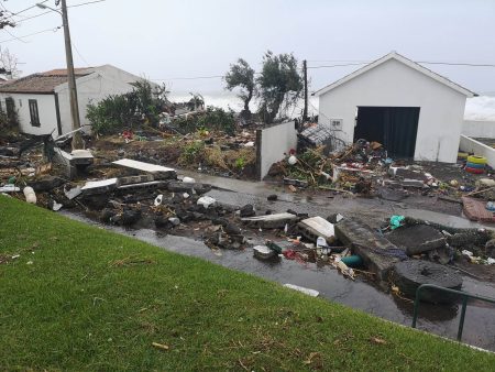 Σε κατάσταση έκτακτης ανάγκης οι Αζόρες καθώς πλησιάζει απειλητικά ο κυκλώνας Γκαμπριέλ