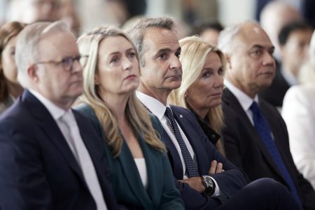 Επαφές Μητσοτάκη με ξένους επενδυτές