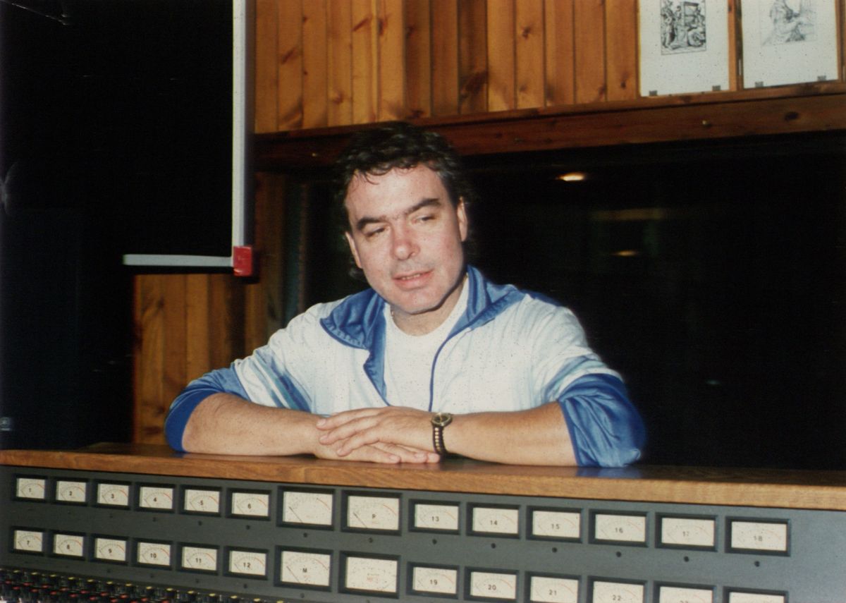 Πωλείται 2,5 εκατ. € το ξενοδοχείο του Γιάννη Πουλόπουλου