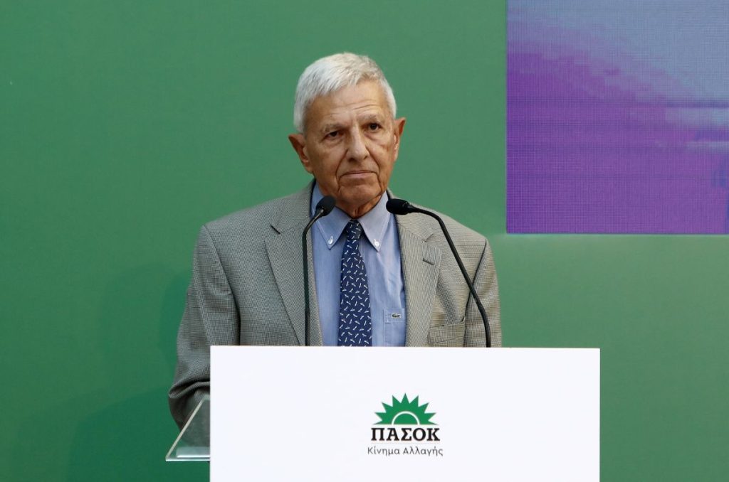 «Ελλάδα, 1953-2024: Χρόνος και Πολιτική Οικονομία», το νέο βιβλίο του Τάσου Γιαννίτση