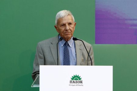 «Ελλάδα, 1953-2024: Χρόνος και Πολιτική Οικονομία», το νέο βιβλίο του Τάσου Γιαννίτση