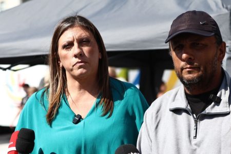 Τέμπη: «Επικοινωνιακά παιχνίδια, η οικογένεια Ρούτσι δεν έχει ενημέρωση για την εκταφή»