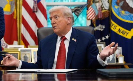 Δασμοί Τραμπ: Χαράτσι 100% σε επώνυμα φαρμακευτικά προϊόντα