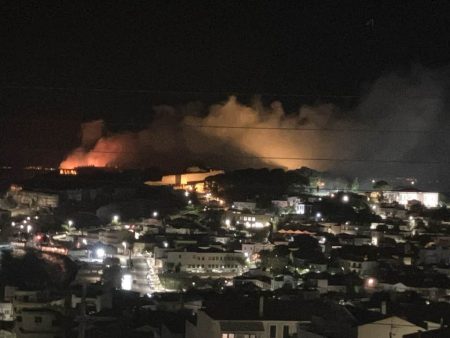 Φωτιά στην περιοχή του κάστρου Μυτιλήνης
