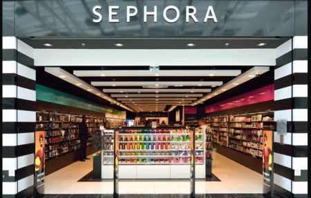 Sephora Greece: Τουρίστες και Gen Z ενίσχυσαν τα κέρδη