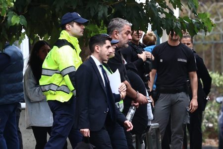 Βασίλης Μπισμπίκης: Αφέθηκε ελεύθερος – Αναβλήθηκε η δίκη του