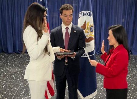 Κίμπερλι Γκίλφοϊλ: Ορκίστηκε η νέα πρέσβης των ΗΠΑ στην Αθήνα – Πότε αναμένεται η άφιξή της