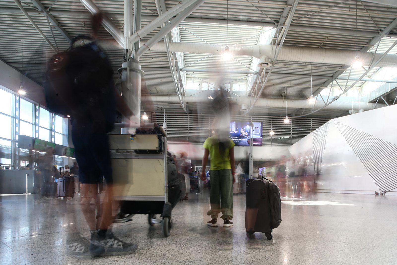 «Ελ. Βενιζέλος»: Συνεχίζονται οι καθυστερήσεις – Πώς θα γίνουν οι πτήσεις την Τετάρτη και τι λένε οι ελεγκτές