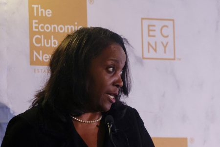 ΗΠΑ: Η Λίζα Κουκ παραμένει στη Fed