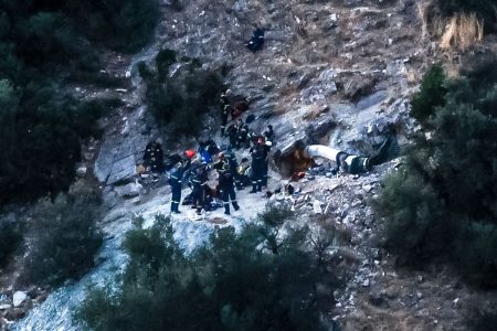 Λάρισα: Νεκρός 53χρονος που εγκλωβίστηκε σε σπηλιά – Έψαχνε λίρες