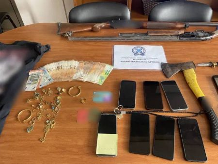 Έκαναν τους υπαλλήλους του ΔΕΔΔΗΕ και εξαπατούσαν ηλικιωμένους