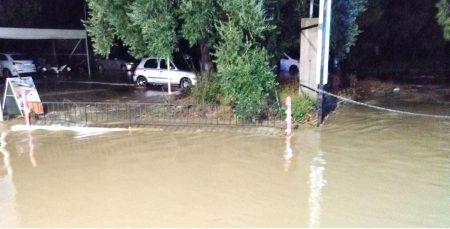 Kαιρός: Σε εξέλιξη η κακοκαιρία,  112 και κλειστά σχολεία