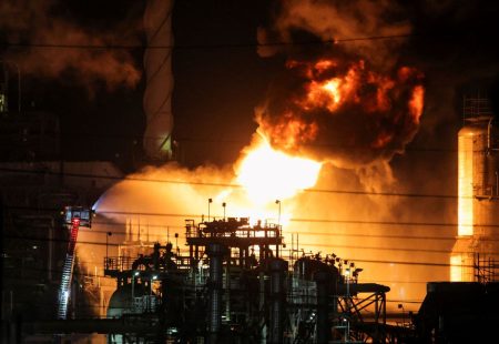 Φωτιά σε διυλιστήριο της Chevron στο Λος Άντζελες