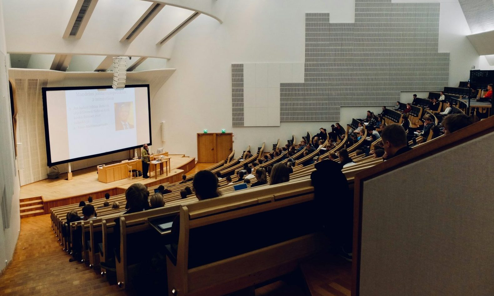 Το Πανεπιστήμιο το 2030: Ποιες είναι οι τάσεις στην ανώτατη εκπαίδευση