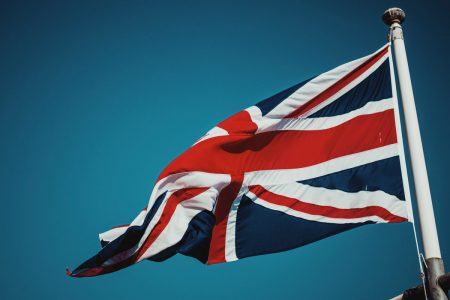 Βρετανία: Διπλασιάζονται οι δασμοί στον εισαγώμενο χάλυβα – «Διευκρινίσεις» ζητά το Λονδίνο από την ΕΕ