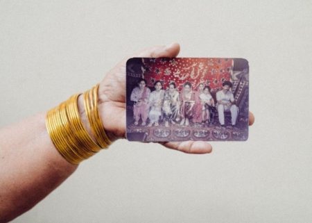 «Carrying home on our backs»: Το σπίτι ως μνήμη