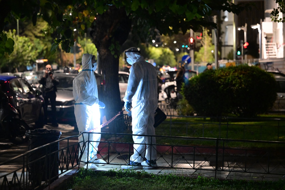 Έκρηξη στη Μιχαλακοπούλου: Αναζητείται ο δράστης που άφησε τη σακούλα – Κλειδί τα βίντεο