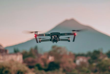 Γερμανία: Λαμβάνει μέτρα για την άμυνα κατά των drones – Θα διακόπτουν τη σύνδεση drone με χειριστή