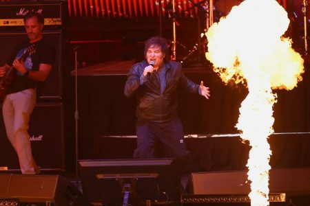 Χαβιέρ Μιλέι: Ο πρόεδρος της Αργεντινής σε ρόλο ροκ σταρ