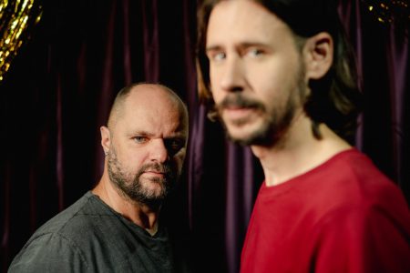 Μάκη Παπαδημητρίου και Διονύση Πιφέα, ποιος άνεμος φέρνει το «Baby Reindeer» στην Ελλάδα;