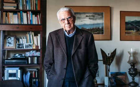 Ενας αιώνας γνώσης