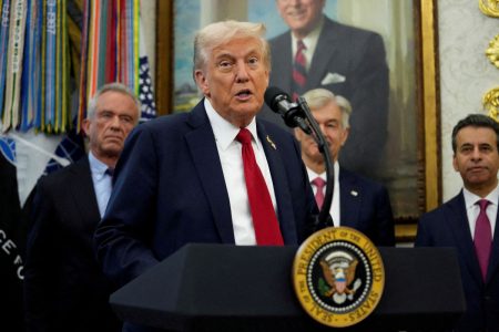 Τραμπ στο Axios: Είμαι έτοιμος για «ισχυρή στρατιωτική επέμβαση»