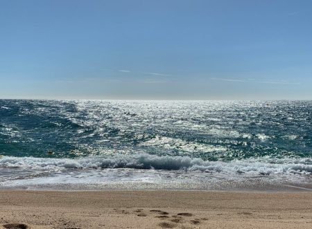 Σαββατοκύριακο για μπάνιο με καλοκαιρινό καιρό – Ανεβαίνει η θερμοκρασία