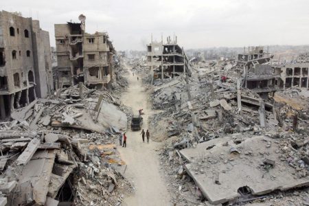 5 το πρωί: Εκεχειρία μετ’ εμποδίων στη Γάζα – Κινηματογραφική κλοπή στο Λούβρο – Ανατροπή στο ψευδοκράτος