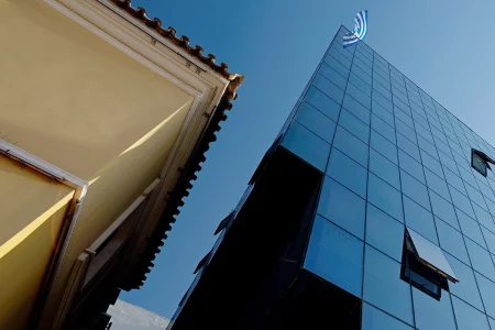 Γιατί η Eurobank δίνει 812 εκατ. ευρώ για την επαναγορά της Eurolife