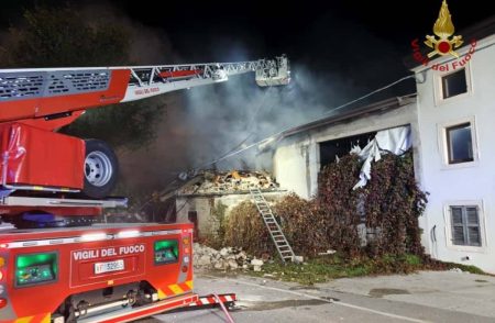 Ιταλία: Τίναξαν αγροικία στον αέρα λίγο πριν την έξωση – Νεκροί τρεις καραμπινιέροι