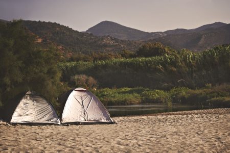 Φοινικούντα: Συνελήφθησαν οι δράστες – Ο εκβιασμός και τα ναρκωτικά