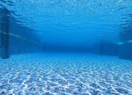 Ρόδος: Τρίχρονο κοριτσάκι βρέθηκε στον πάτο πισίνας ξενοδοχείου