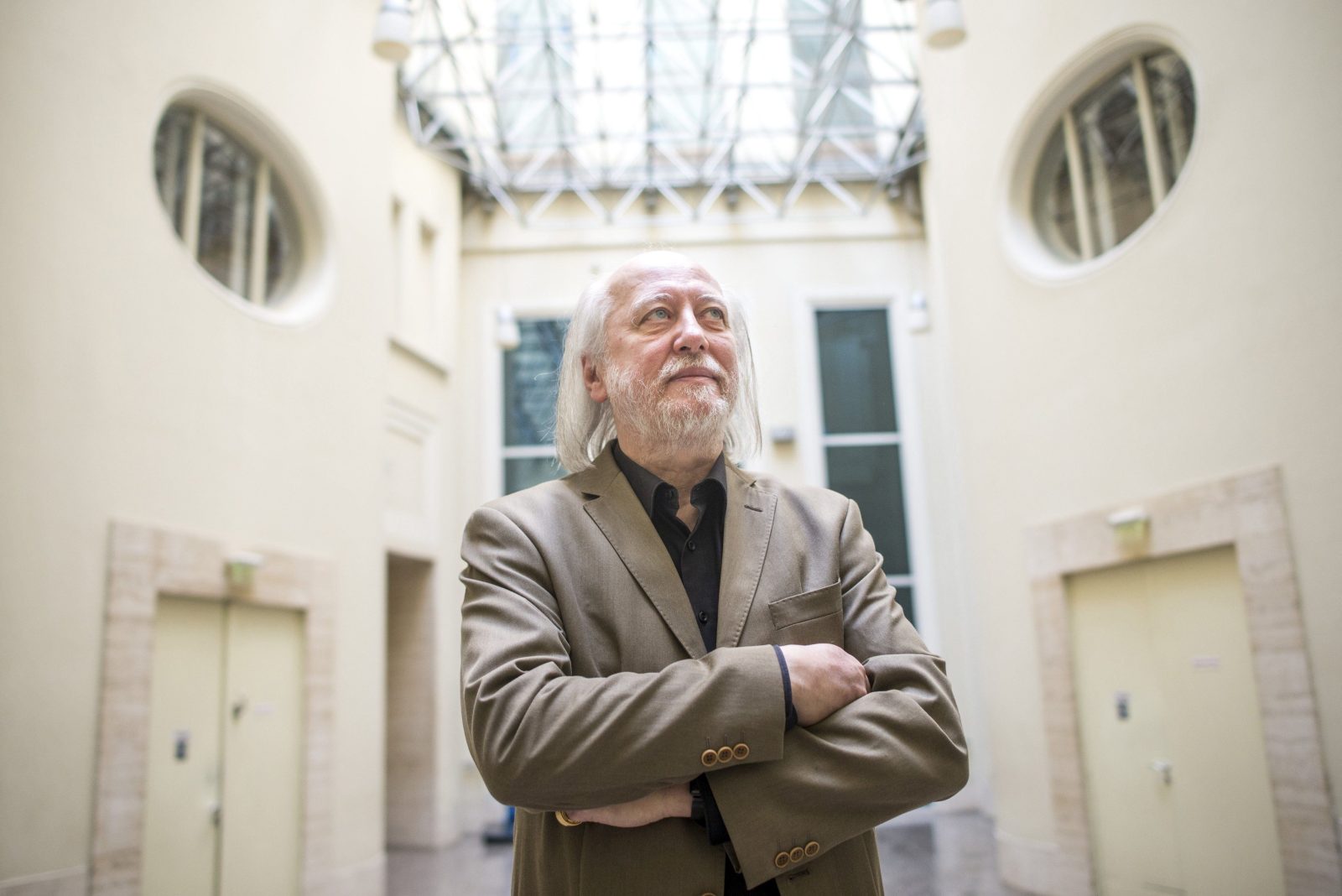 Το Βήμα Σήμερα:  Νόμπελ Λογοτεχνίας: Επίδειξη εξυπνάδας με τα βιβλία του Λάσλο Κρασναχορκάι