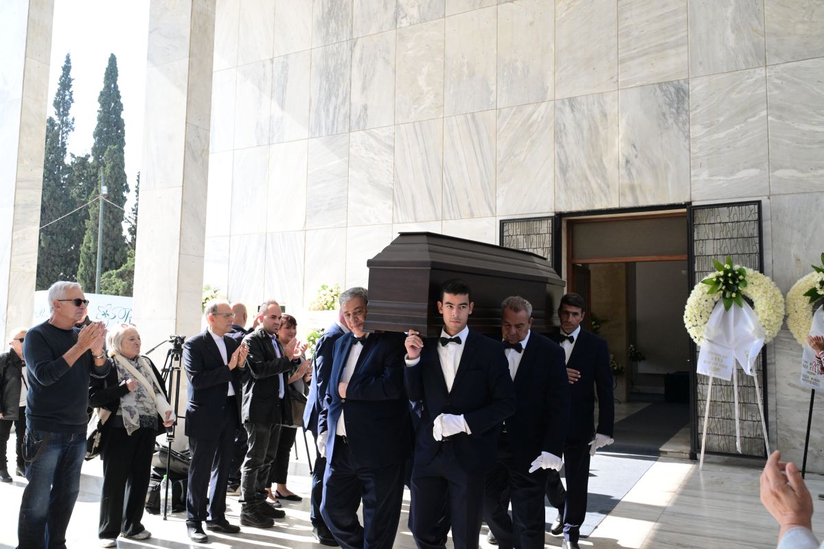 Τελευταίο αντίο στην Άννα Κυριακού