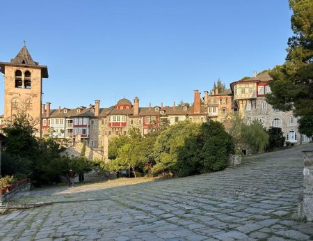Τρεις μέρες στο Άγιο Όρος: Ένα ταξίδι γαλήνης και πνευματικότητας