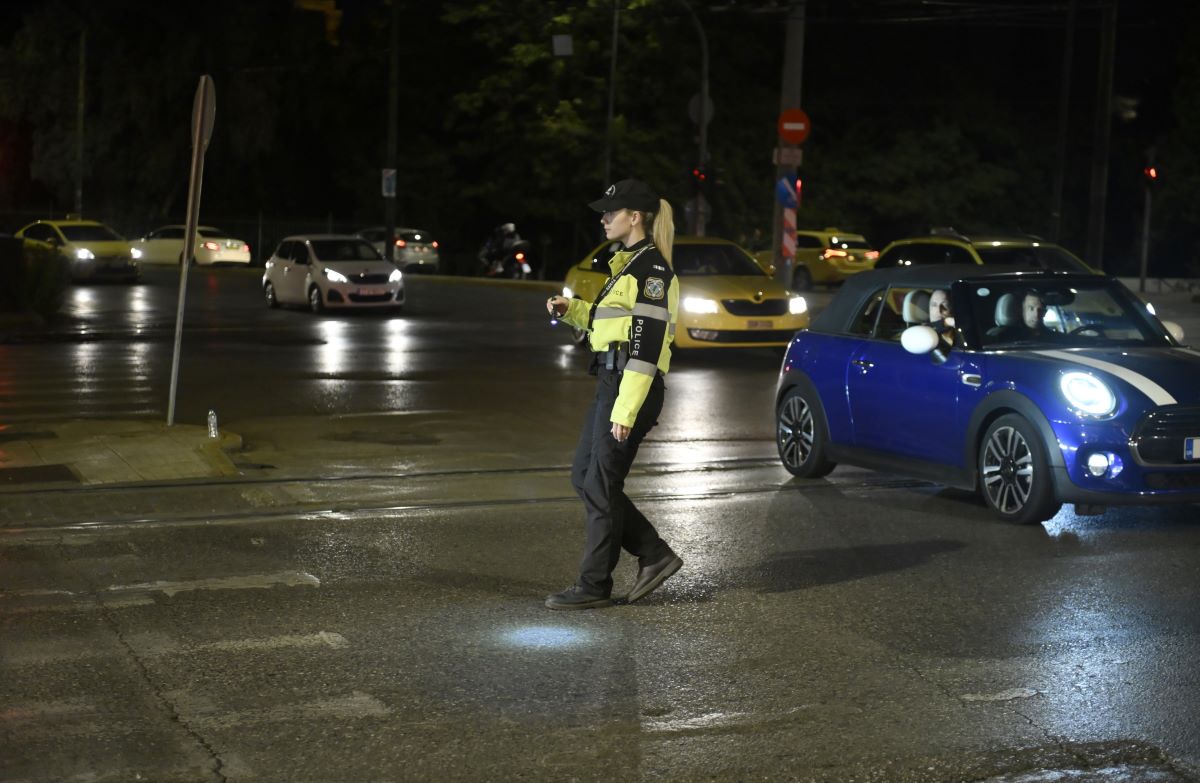 Μπλόκα και πεζοδρόμιο