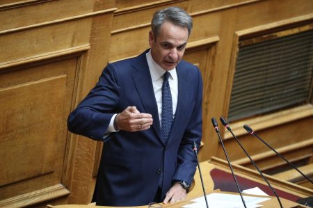 5 το πρωί: Στη Βουλή η ακρίβεια – Στην Αθήνα ο Ζελένσκι – Σεισμός Επσταϊν και στην Άγκυρα