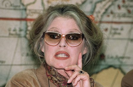 Η Μπριζίτ Μπαρντό «αναρρώνει στο σπίτι της» μετά από μικροεπέμβαση