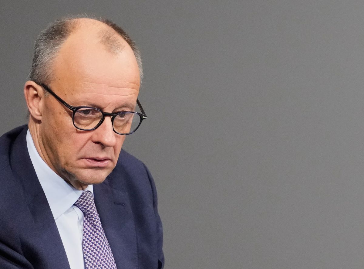 Γερμανία: Φορά ο Μερτς τα «σωστά» γυαλιά;