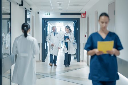 Ένας στους 11 Έλληνες δεν έχει πρόσβαση σε γιατρό, εξετάσεις, φάρμακα