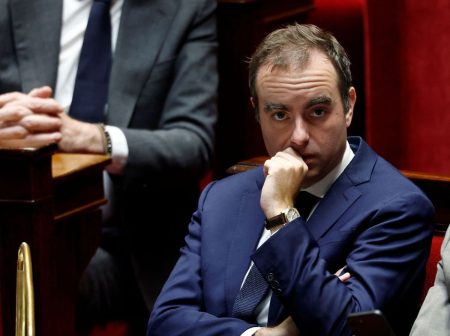 Γαλλία: Οι εβδομήντα ημέρες προθεσμία και ο αγώνας δρόμου του Λεκορνί